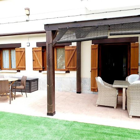 Apartamento Con Jardin Marbles Эскарай Экстерьер фото