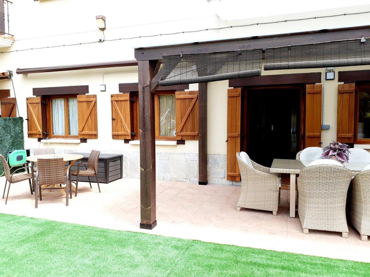 Apartamento Con Jardin Marbles Эскарай Экстерьер фото